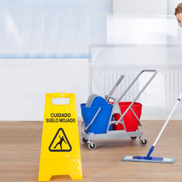 Elige el material de limpieza según el tipo de suelo